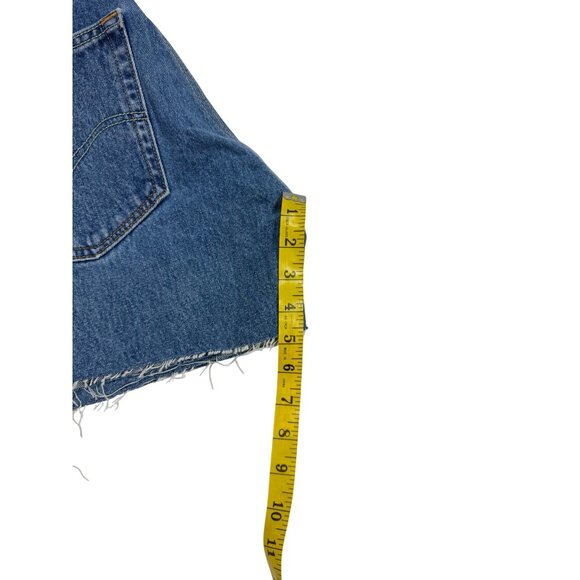 Levis Vintage 550 Woman Size 4 High-Waisted  Denim Shorts  Frayed Hem - Picture 7 of 10